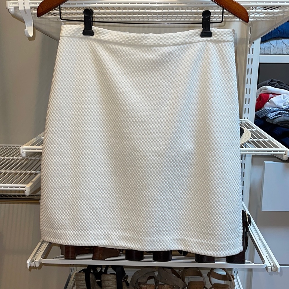Ann Taylor white tweed skirt
